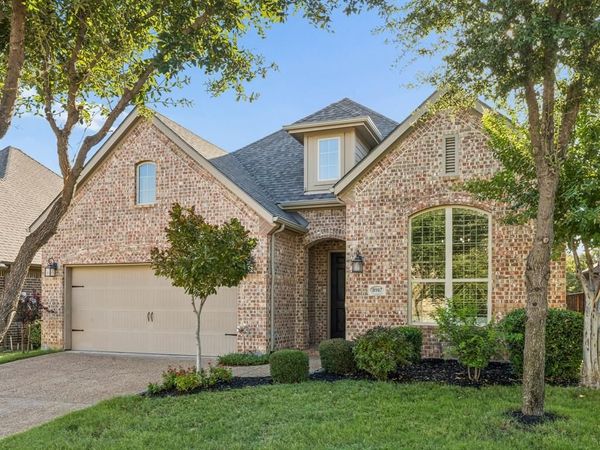 8917 James Drive, Lantana, TX 76226
