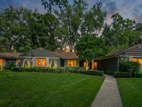 1414 Rosalind Road SE, East Grand Rapids, MI 49506