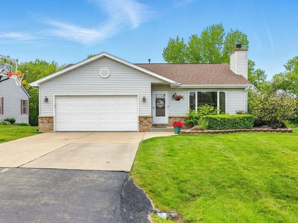 6620 High Hill CIRCLE, Racine, WI 53402