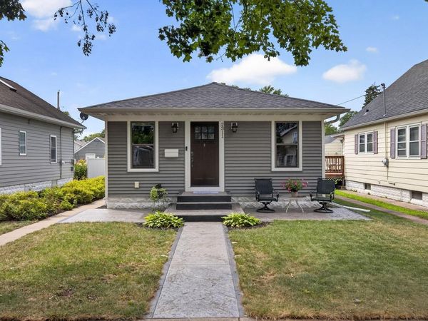 2311 Wood STREET, La Crosse, WI 54603