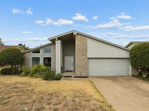 7012 Woodacre Road, Fort Worth, TX 76133