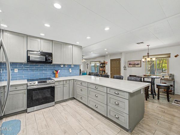 415 S 81ST Place, Mesa, AZ 85208