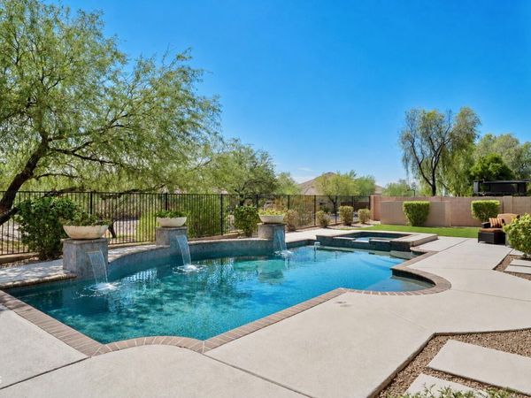 31613 N 19TH Avenue, Phoenix, AZ 85085