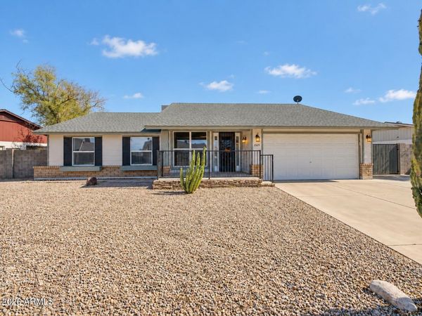 10819 W FRIER Drive, Glendale, AZ 85307