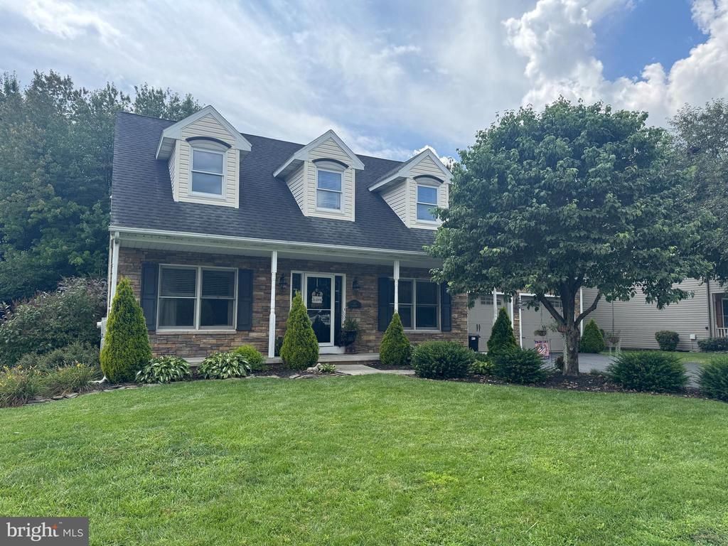 717 ASH DRIVE, HANOVER, PA 17331