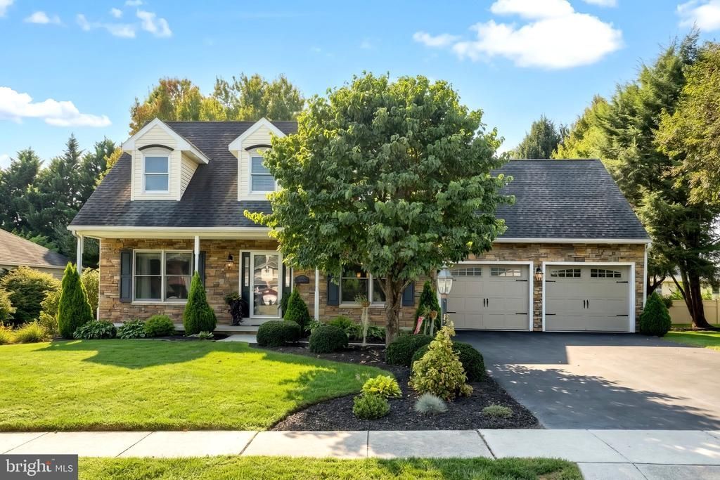717 ASH DRIVE, HANOVER, PA 17331