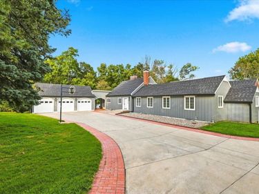 4 PRAIRIE HILLS Lane, COUNCIL BLUFFS, IA 51503