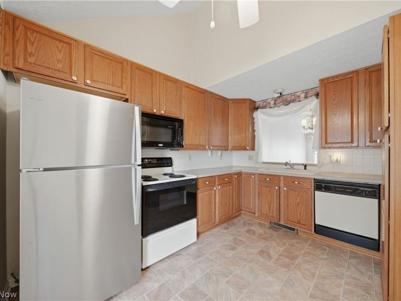 4435 Dalbury Avenue NE, Canton, OH 44714 Photo 18