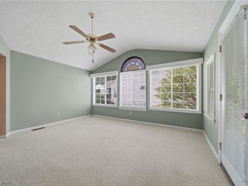 4435 Dalbury Avenue NE, Canton, OH 44714 Photo 9