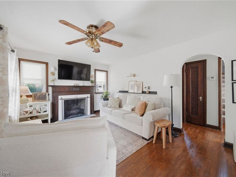 335 Harmon Street SW, North Canton, OH 44720 Photo 3