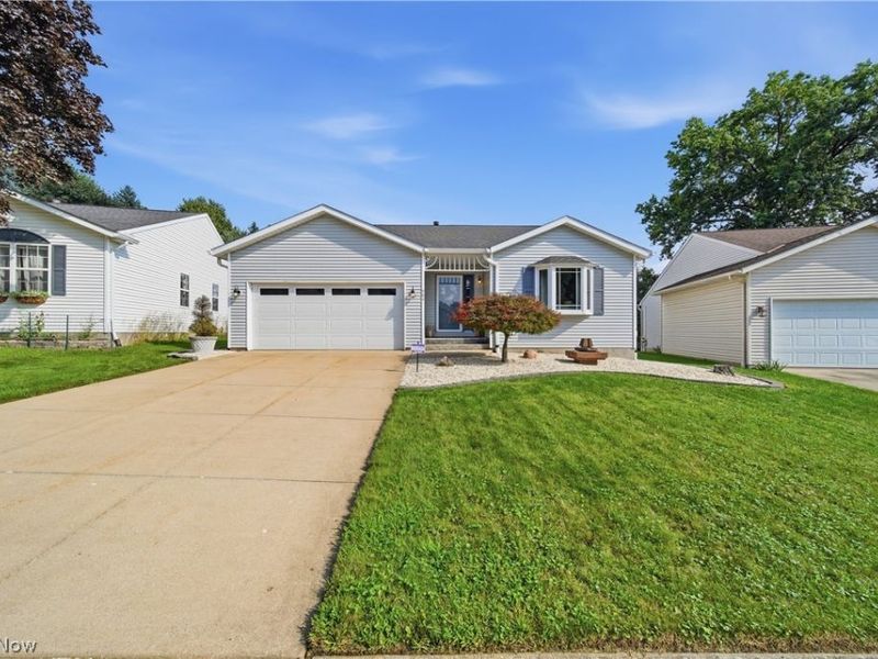 984 Elizabeth Court, Cuyahoga Falls, OH 44221 Photo 2