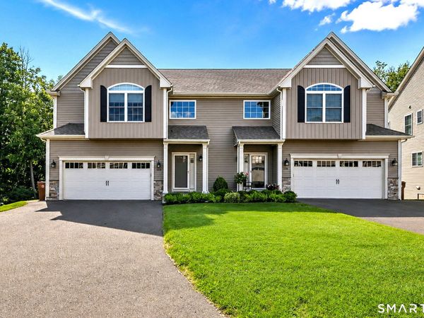 118 Wells View, Unit 118, Shelton, CT 06484