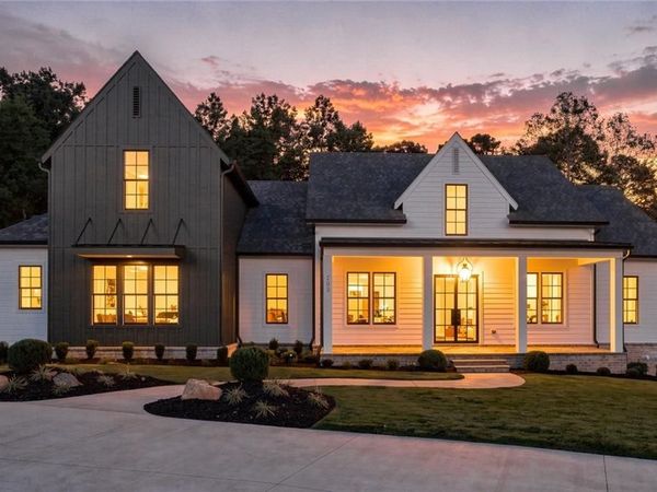 203 Memory Lane , Canton, GA 30115