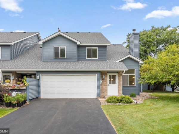4831 Helena Lane N, Unit 1, Oakdale, MN 55128