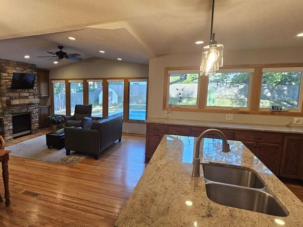 801 Continental Drive, New Brighton, MN 55112