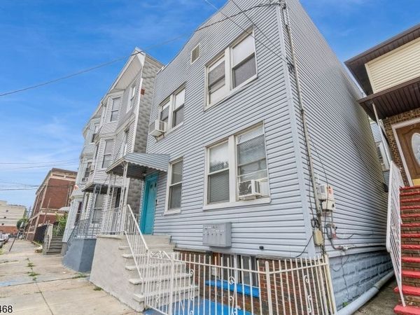 25 Greenville Ave, Jersey, NJ 07305