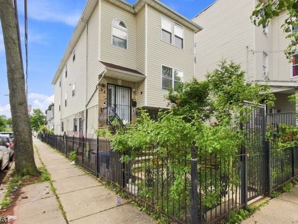 64 Fabyan Pl, Newark, NJ 07108