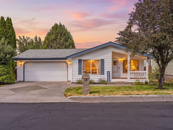 2600 NE Rosemary Drive, Bend, OR 97701