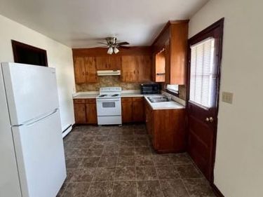 409 MARKET AVENUE , WAYNESBORO, VA 22980