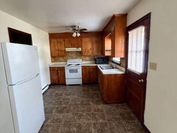 409 MARKET AVENUE , WAYNESBORO, VA 22980