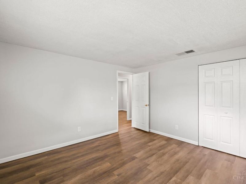 6687 Hubbard Drive, Huber Heights, OH 45424 Photo 10