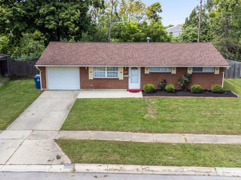 6687 Hubbard Drive, Huber Heights, OH 45424 Photo 2