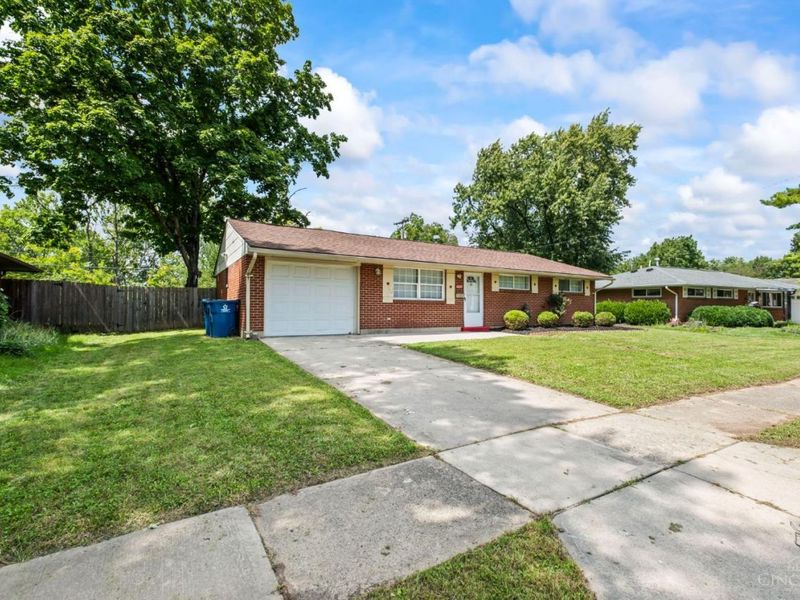 6687 Hubbard Drive, Huber Heights, OH 45424 Photo 3