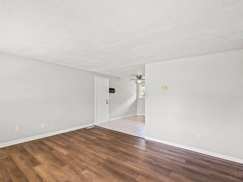 6687 Hubbard Drive, Huber Heights, OH 45424 Photo 5