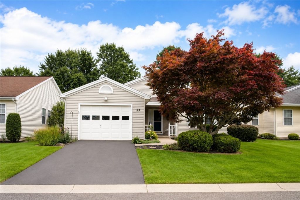 123 Freedom Pond, North Chili, NY 14514 Main Photo