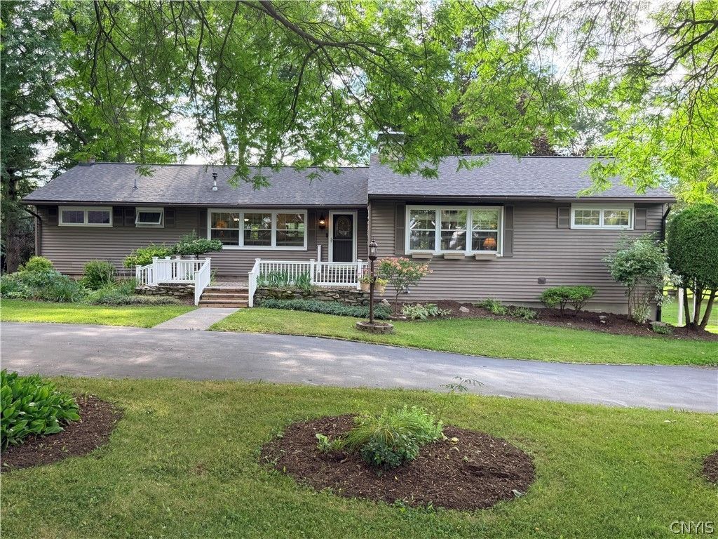 3276 Walker Road, Auburn, NY 13021 Main Photo