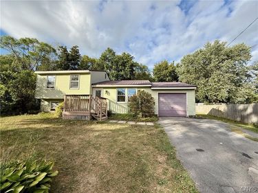 4999 Windgate Road , Liverpool, NY 13088