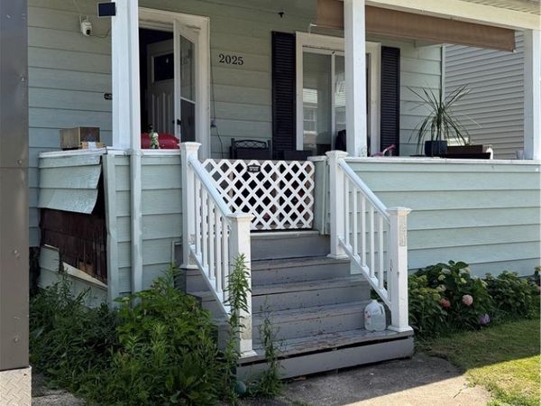 2025 La Salle Avenue , Niagara Falls, NY 14301