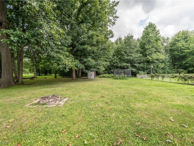18018 Hillcrest Drive, Lake Milton, OH 44429 Photo 10