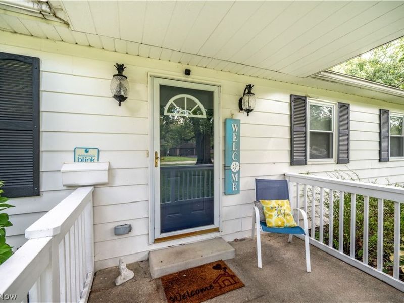 18018 Hillcrest Drive, Lake Milton, OH 44429 Photo 4