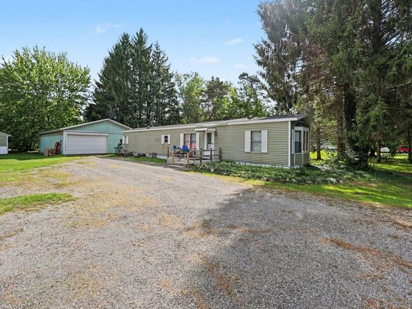 2791 Kinneville Road, Leslie, MI 49251