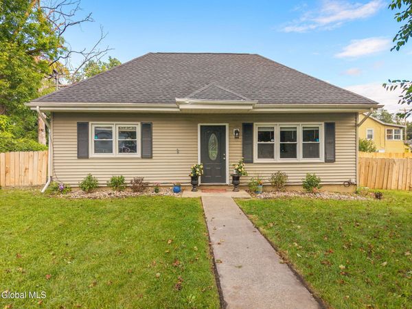54 S Amherst Avenue, Schenectady, NY 12304