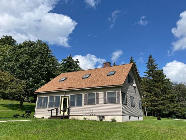 25 Center Street, Proctor, VT 05765