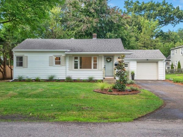 1 Huron Avenue, Essex Junction, VT 05452