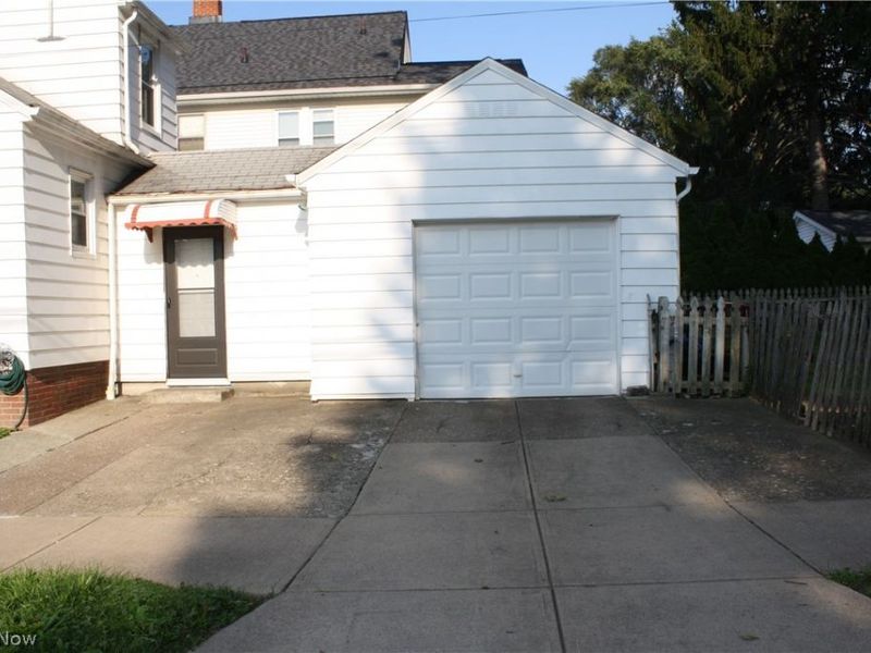 5315 Vandalia Avenue, Cleveland, OH 44144 Photo 2