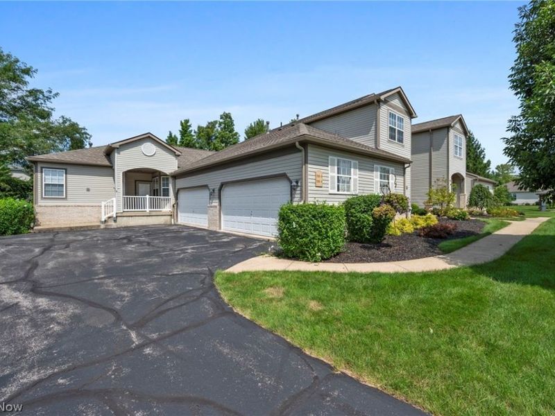 7390 Forest Cove Lane, Unit A, Northfield, OH 44067 Photo 4