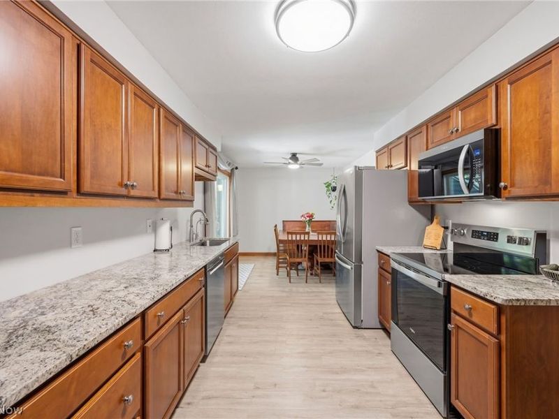 8329 Priem Road, Strongsville, OH 44149 Photo 11