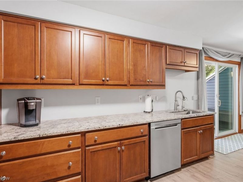 8329 Priem Road, Strongsville, OH 44149 Photo 12