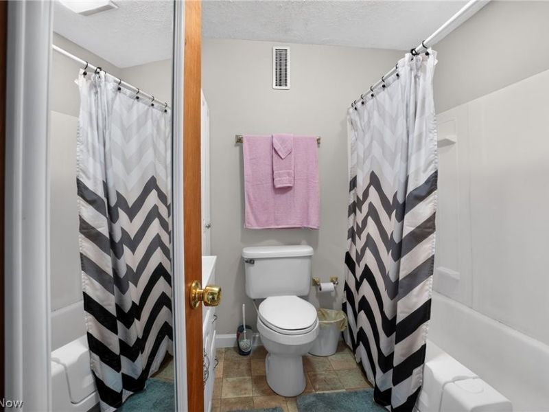 1112 Danforth Road, Akron, OH 44312 Photo 19