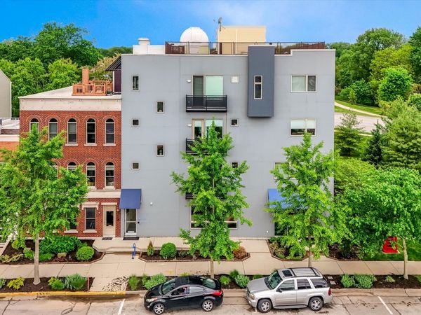 1030 Jackson Street, Columbus, IN 47201