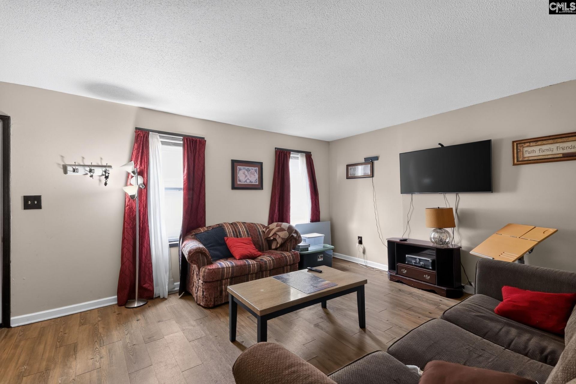 6815-6817 Valleybrook Road Photo 12