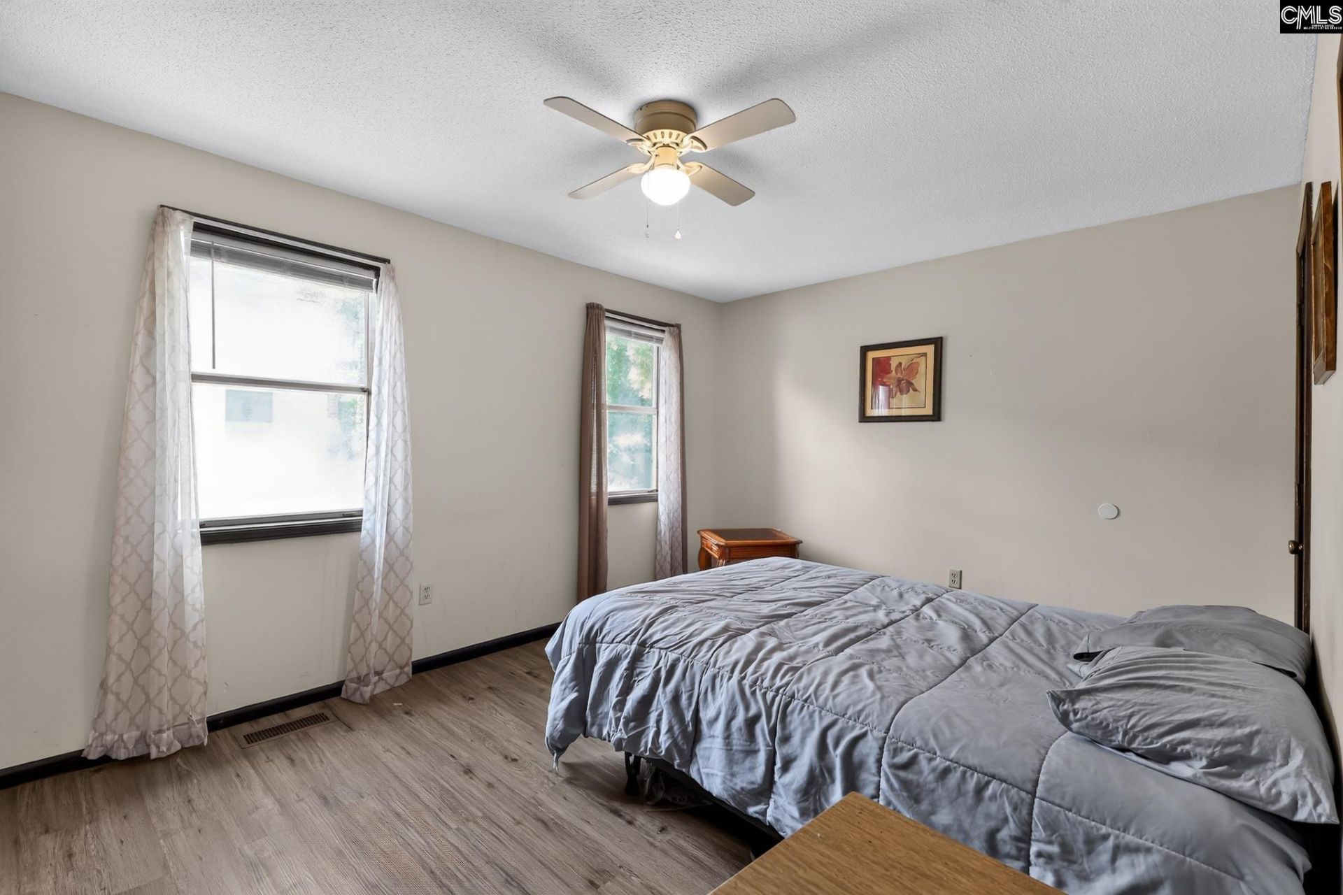 6815-6817 Valleybrook Road Photo 22