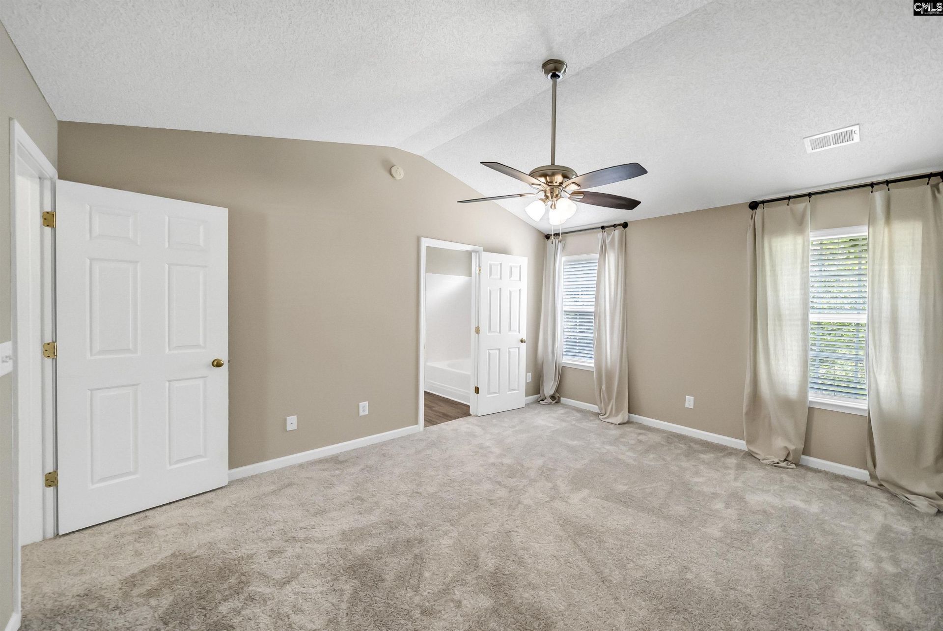260 Loskin Lane  Photo 12