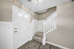 260 Loskin Lane  photo 4