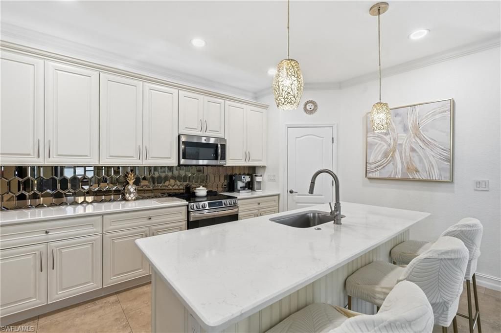 2390 Heydon Cir E, Naples, FL 34120 Photo