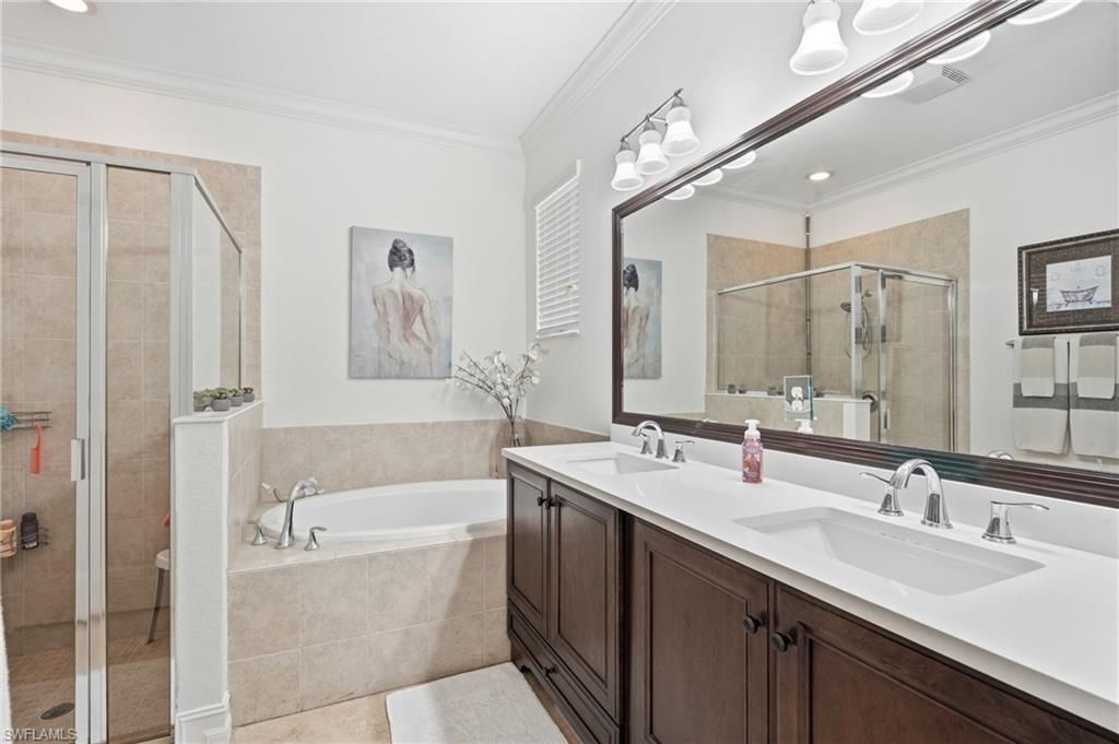2390 Heydon Cir E, Naples, FL 34120 Photo